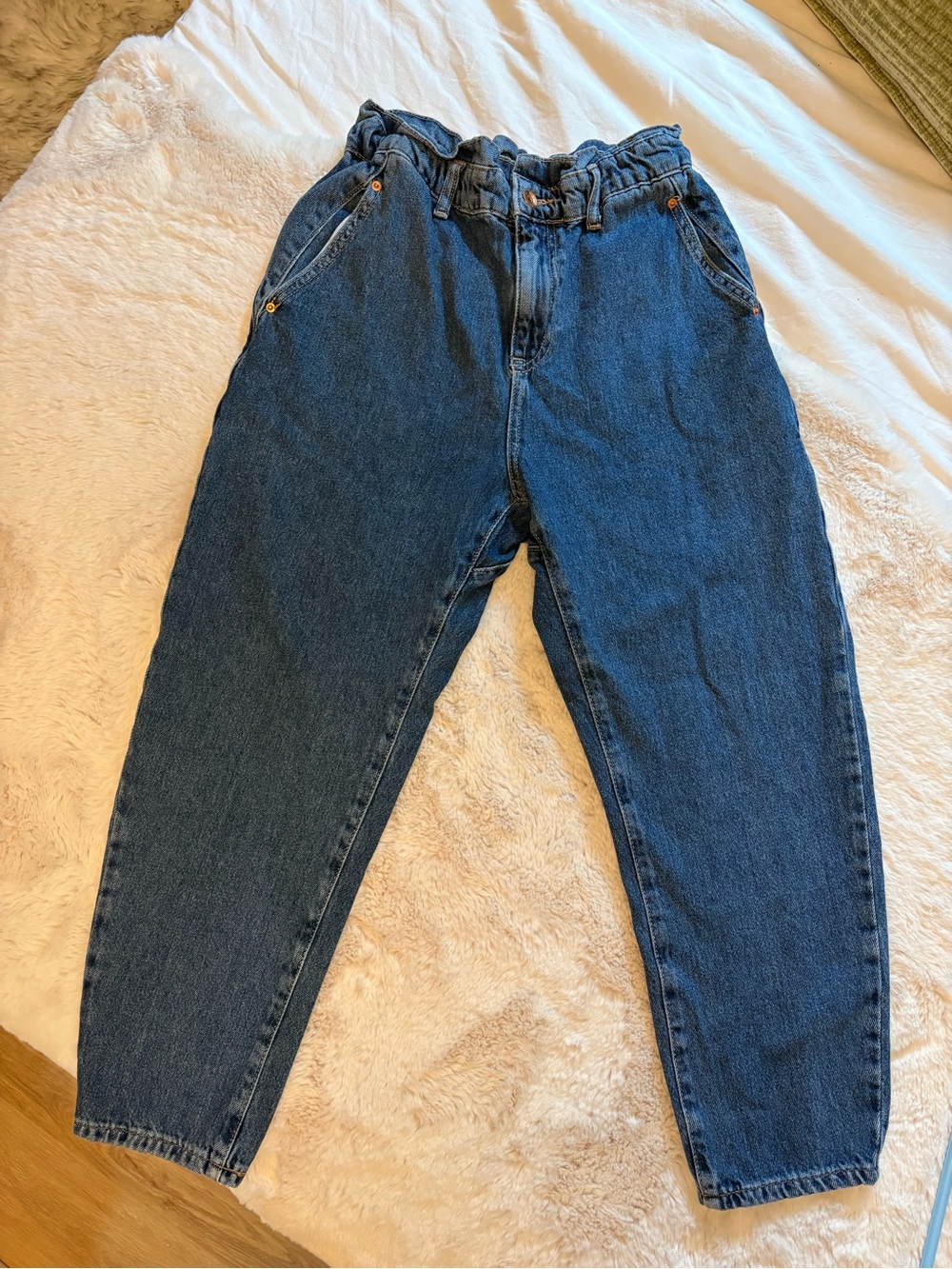 ZARA | Dark Blue Paperbag Cropped Jeans - Picture 3 of 5
